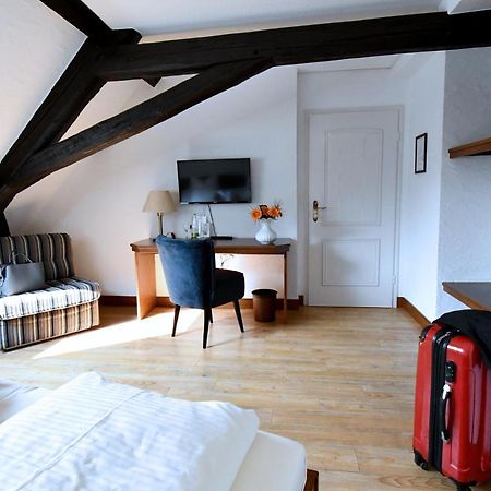 Gasthof Gruener Baum Dettelbach Bagian luar foto